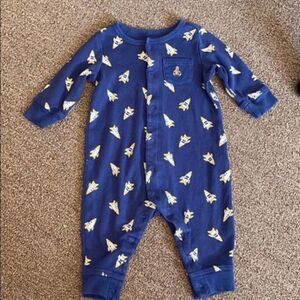 NWOT bAby gap all in one size 3-6​​